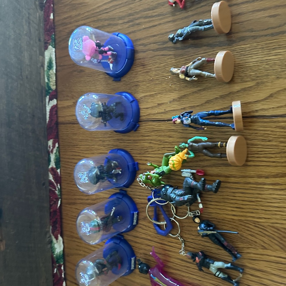 Fortnite figures - Picture 5 of 8
